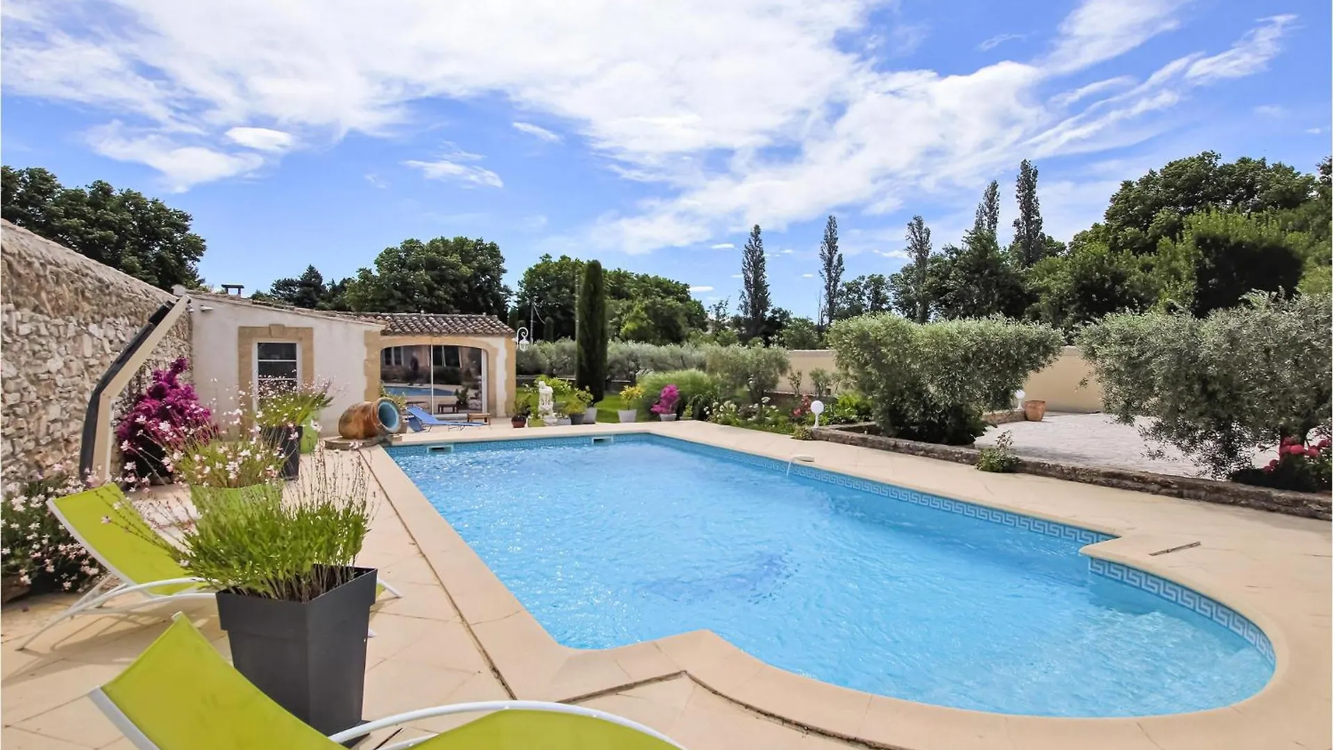 Stunning Home In Lancon De Provence With Wifi And Outdoor Swimming Pool